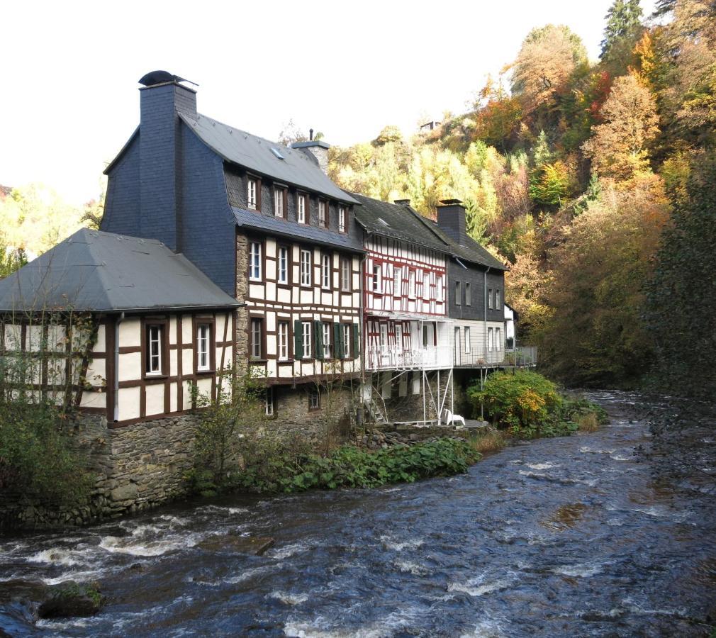 Historisches Haus Im Herzen Von Monschau Exterior photo