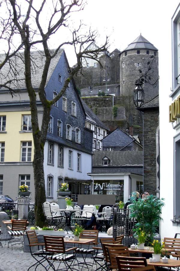 Historisches Haus Im Herzen Von Monschau Exterior photo
