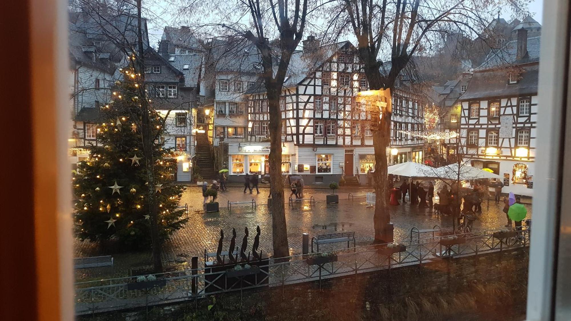 Historisches Haus Im Herzen Von Monschau Room photo
